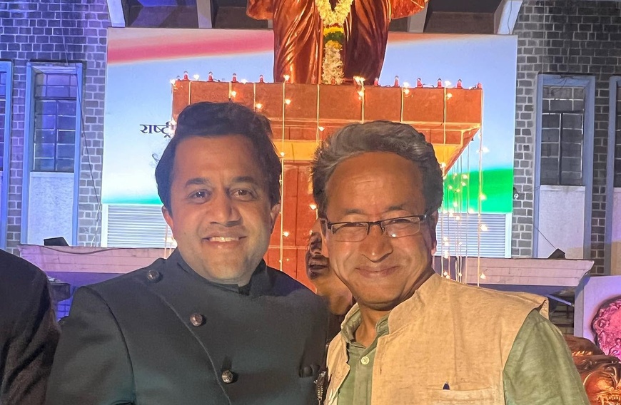 సోనమ్ వాంగ్చుక్ ఆరోగ్యంపై ఓమీ వైద్య ఆందోళన