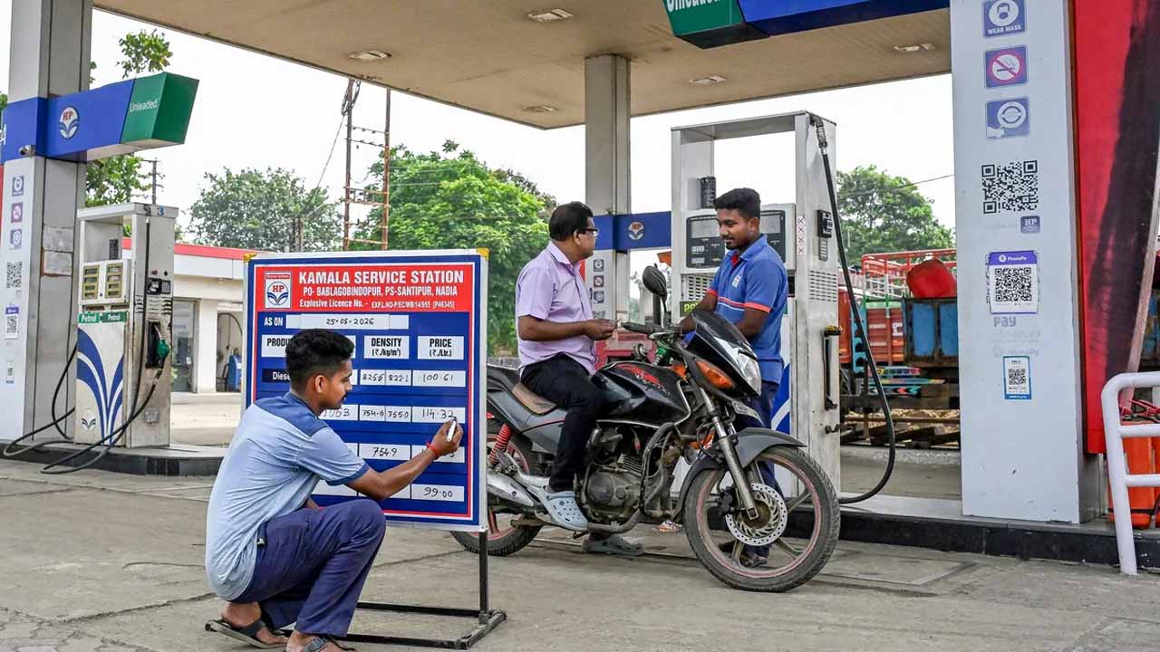 100 శాతం పెట్రోల్ కావాలంటే ఎక్కువ ధర చెల్లించండి: నితిన్ గడ్కరీ