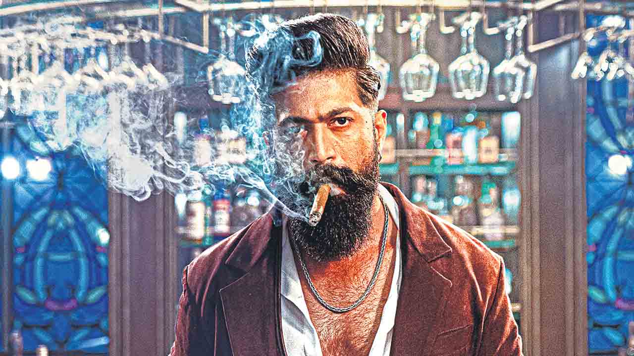 యశ్ ఐదుగురు నాయికలతో పోరాటం: డైలాగ్ వైరల్ అవుతోంది