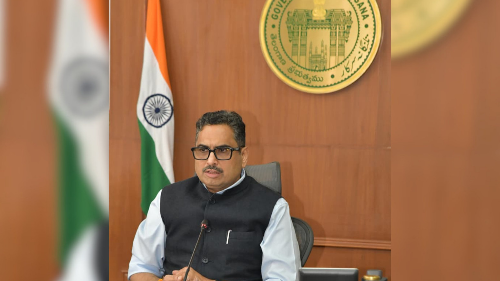 వ్యవసాయం, ఆహార భద్రతపై జిల్లా కలెక్టర్లతో సంజయ్ జజు సమీక్ష