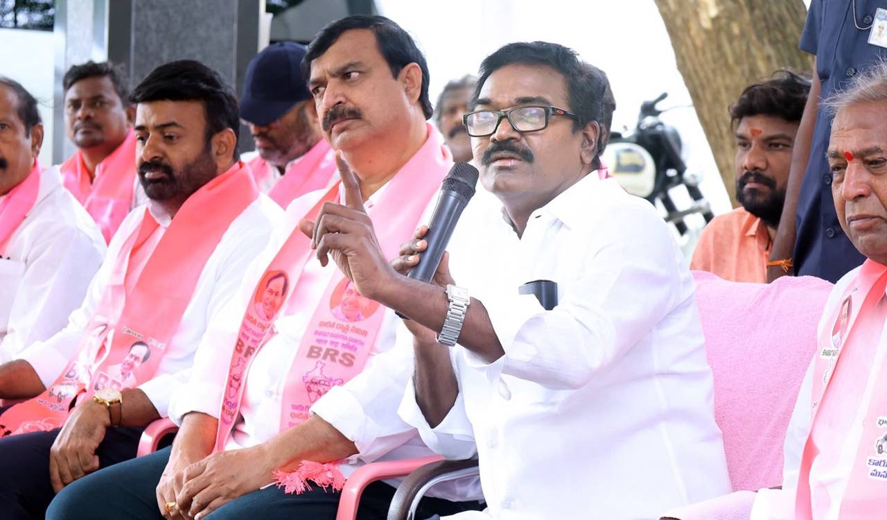 9,000 కోట్ల ఖర్చు తగ్గింది, ప్రభుత్వ ప్రతినిధులపై వివక్ష