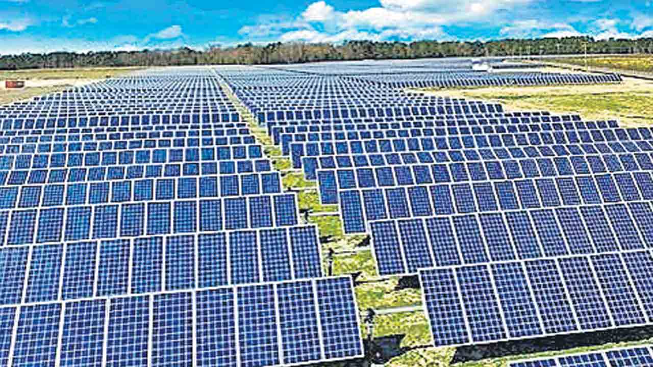 2,545 మెగావాట్ల సౌర విద్యుత్తు కొనుగోలు ఒప్పందాలపై అభ్యంతరాలు