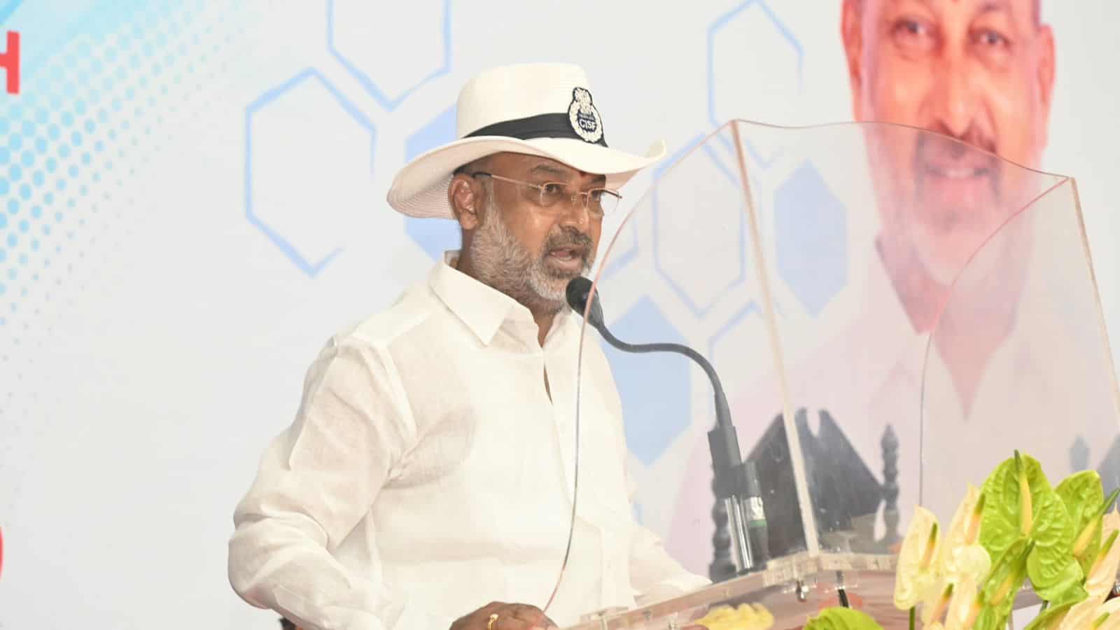 2047 నాటికి టాప్-5 క్రీడా దేశాలుగా భారత్: బండి సంజయ్