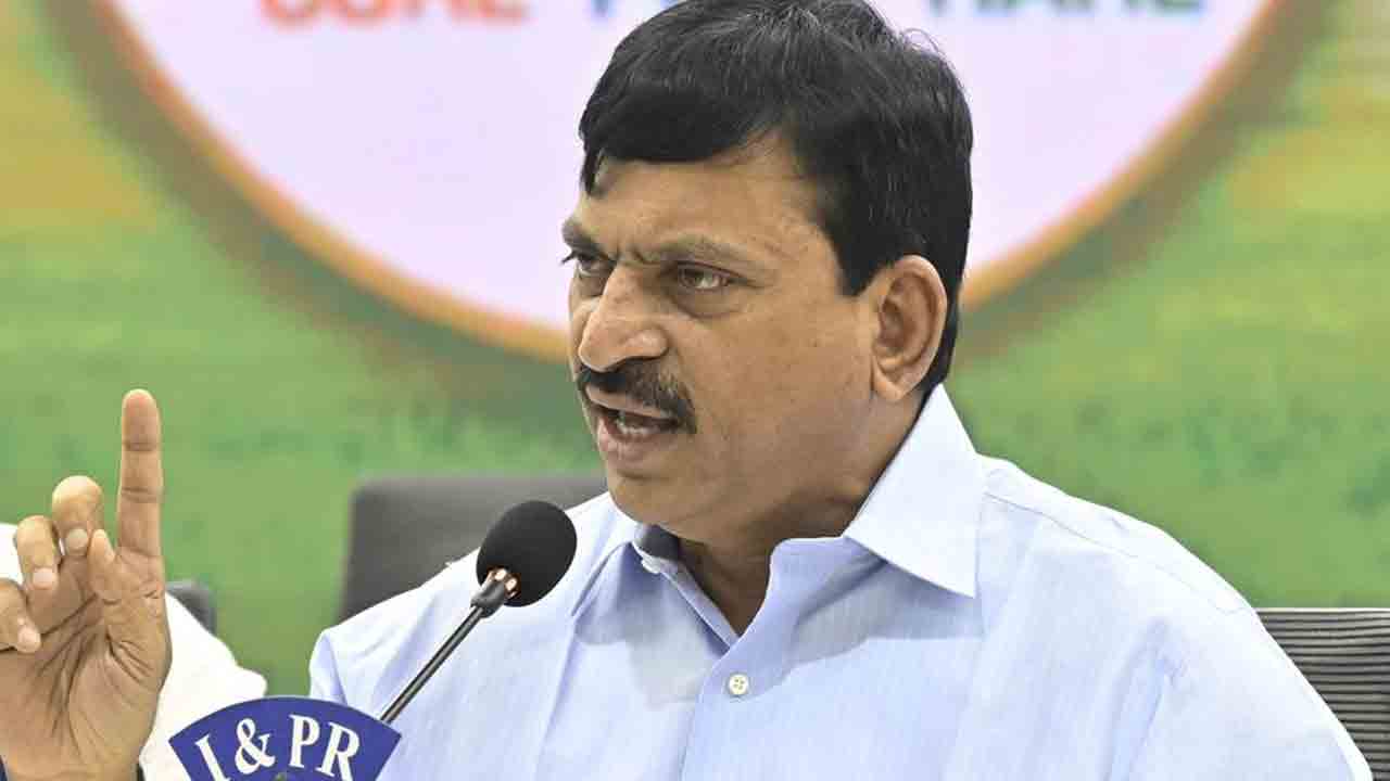 22ఏ భూముల వివాదం: ప్రజలకు మంత్రి పొంగులేటి క్షమాపణలు