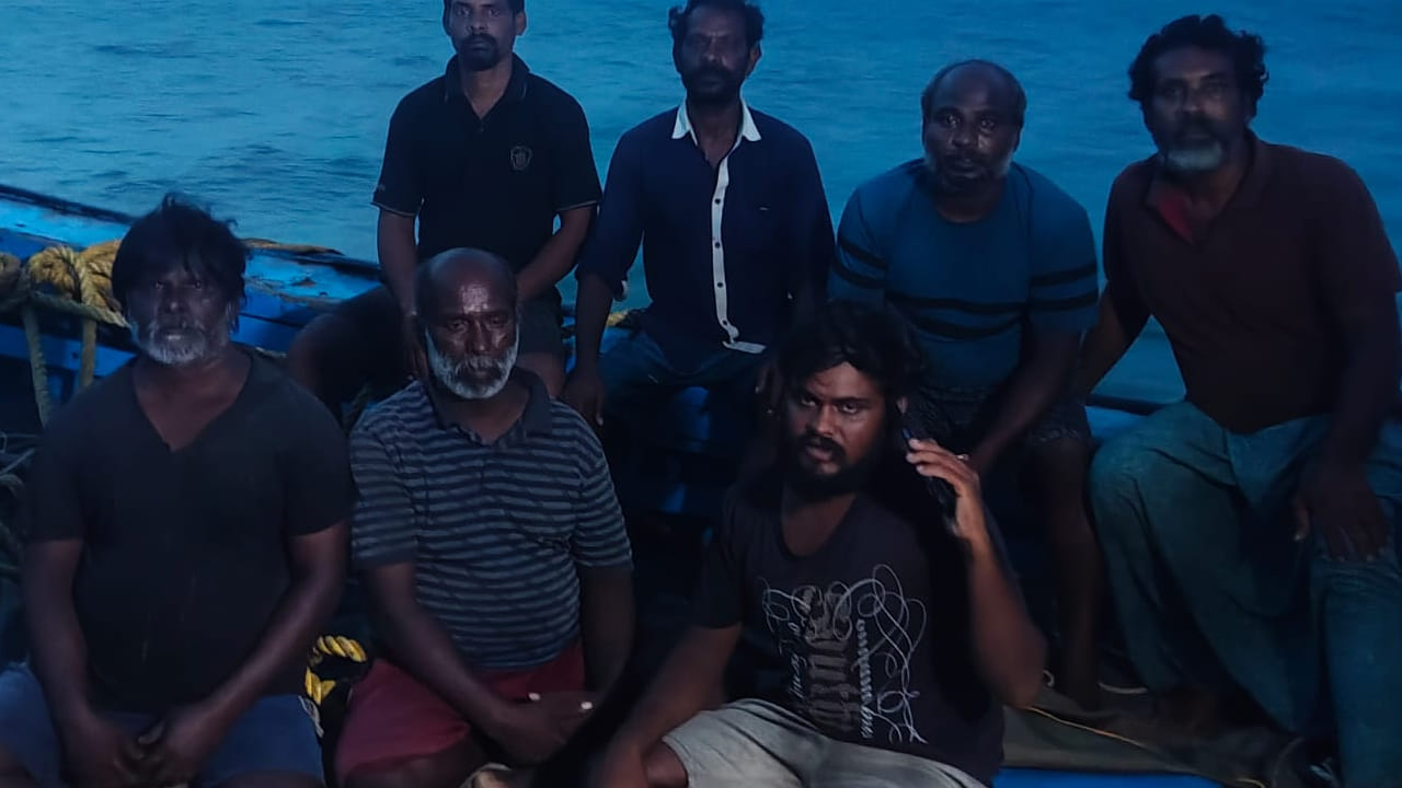 23 రోజుల తర్వాత దొరికిన ఏడుగురు మత్స్యకారులు, పశ్చిమబెంగాల్ తీరంలో గుర్తింపు