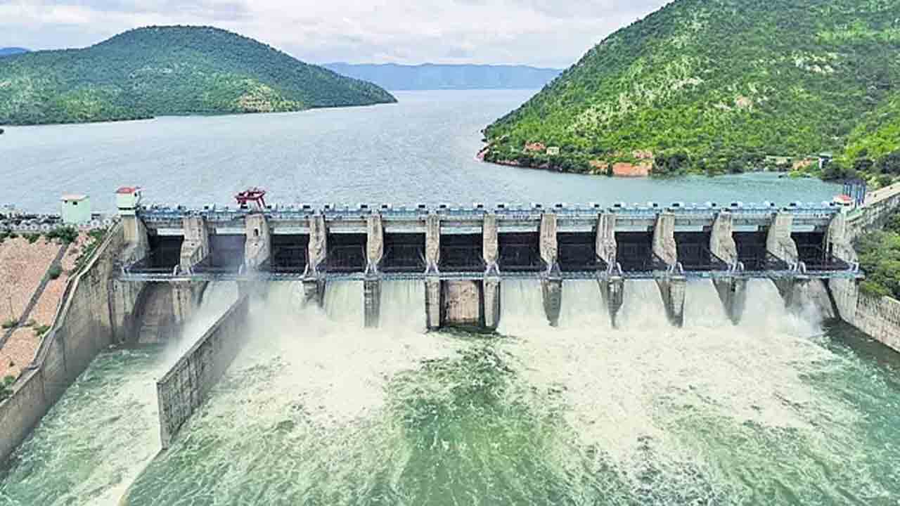 76% కృష్ణాజలాలు: ఏపీ సర్కార్ తరలింపు వాదనలు