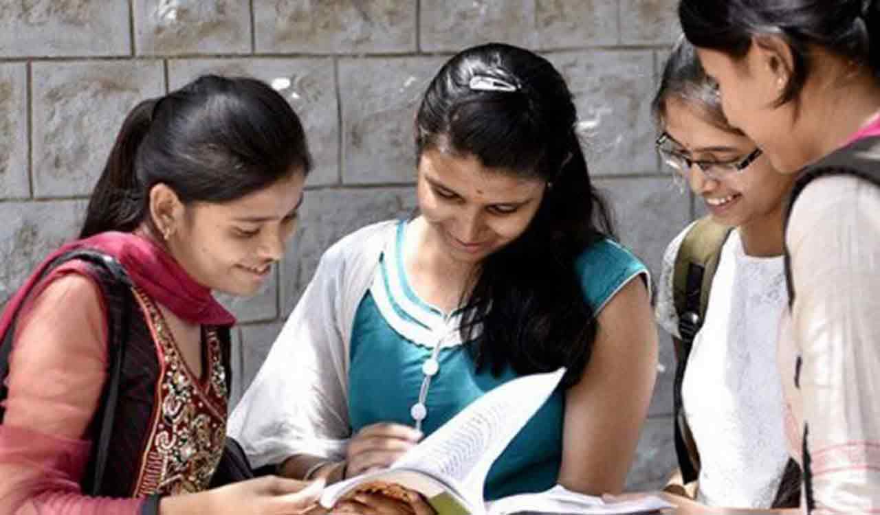 మొదటి 138 ర్యాంకుల్లో తెలంగాణ విద్యార్థుల సత్తా