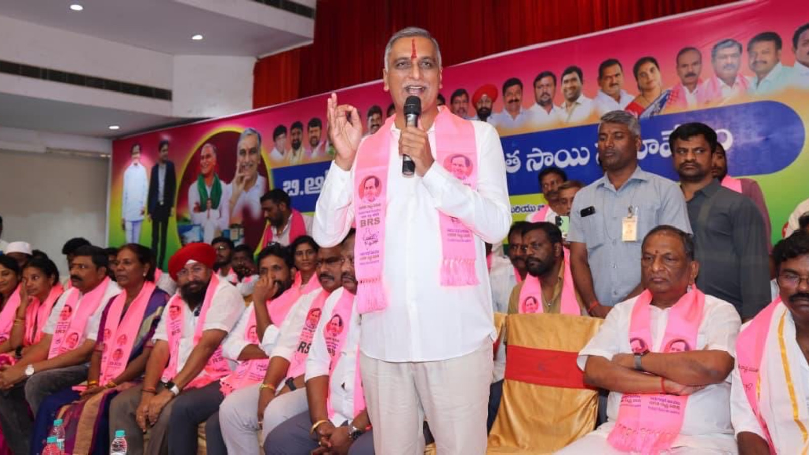సింగరేణి అధికారుల సమ్మెకు కారణం ప్రభుత్వ వైఫల్యం: హరీశ్