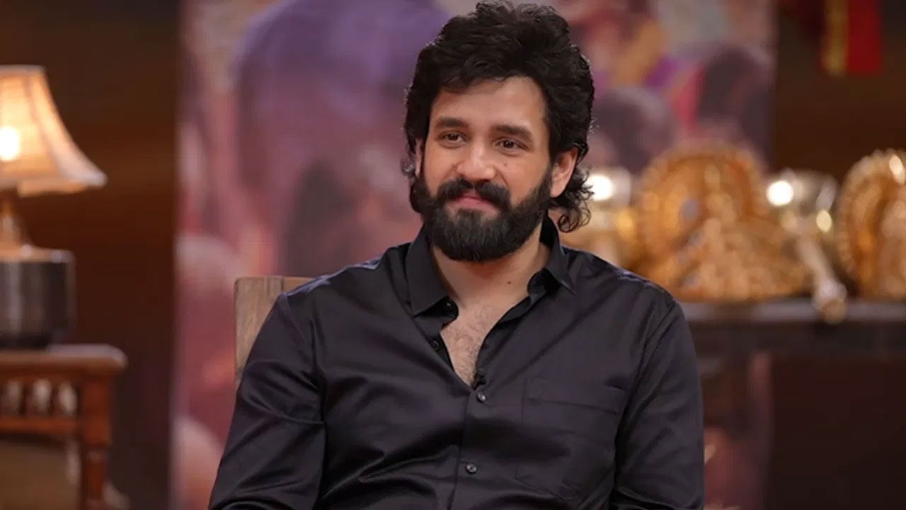 అఖిల్ కామెడీ బర్త్ స్టోరీ: నాగార్జునకు షాక్