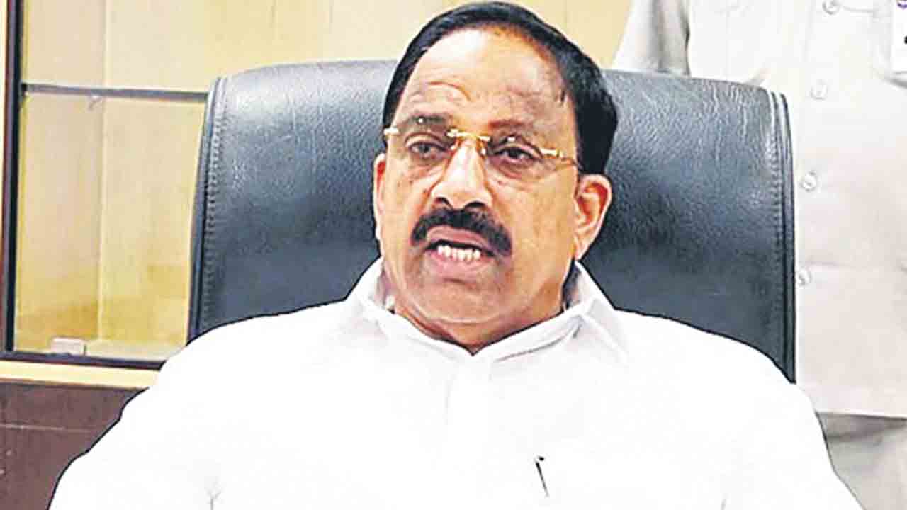 ఆయిల్పామ్ సాగు పెంపుదలకు మంత్రి ఆదేశాలు