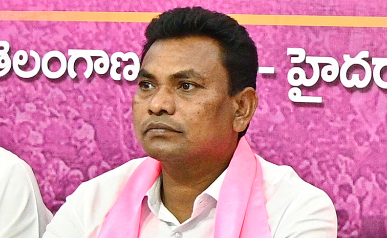 బెంగళూరులో బీఆర్ఎస్ మాజీ ఎమ్మెల్యే రేగా కాంతారావు అరెస్ట్