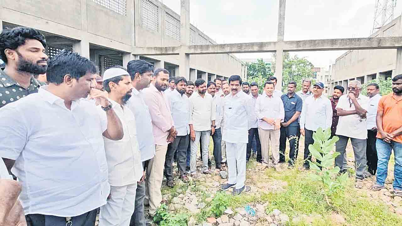 భీమ్గల్ అభివృద్ధిని కాంగ్రెస్ ప్రభుత్వం నిర్లక్ష్యం చేస్తోంది: వేముల ప్రశాంత్ రెడ్డి