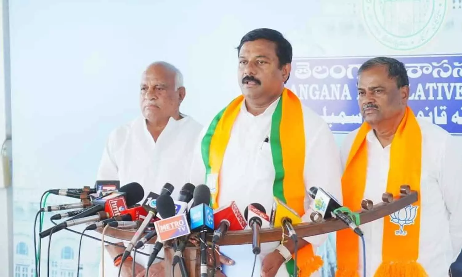 భూ లావాదేవీలపై బహిరంగ చర్చకు మంత్రి పొంగులేటిని సవాలు చేసిన బీజేపీ