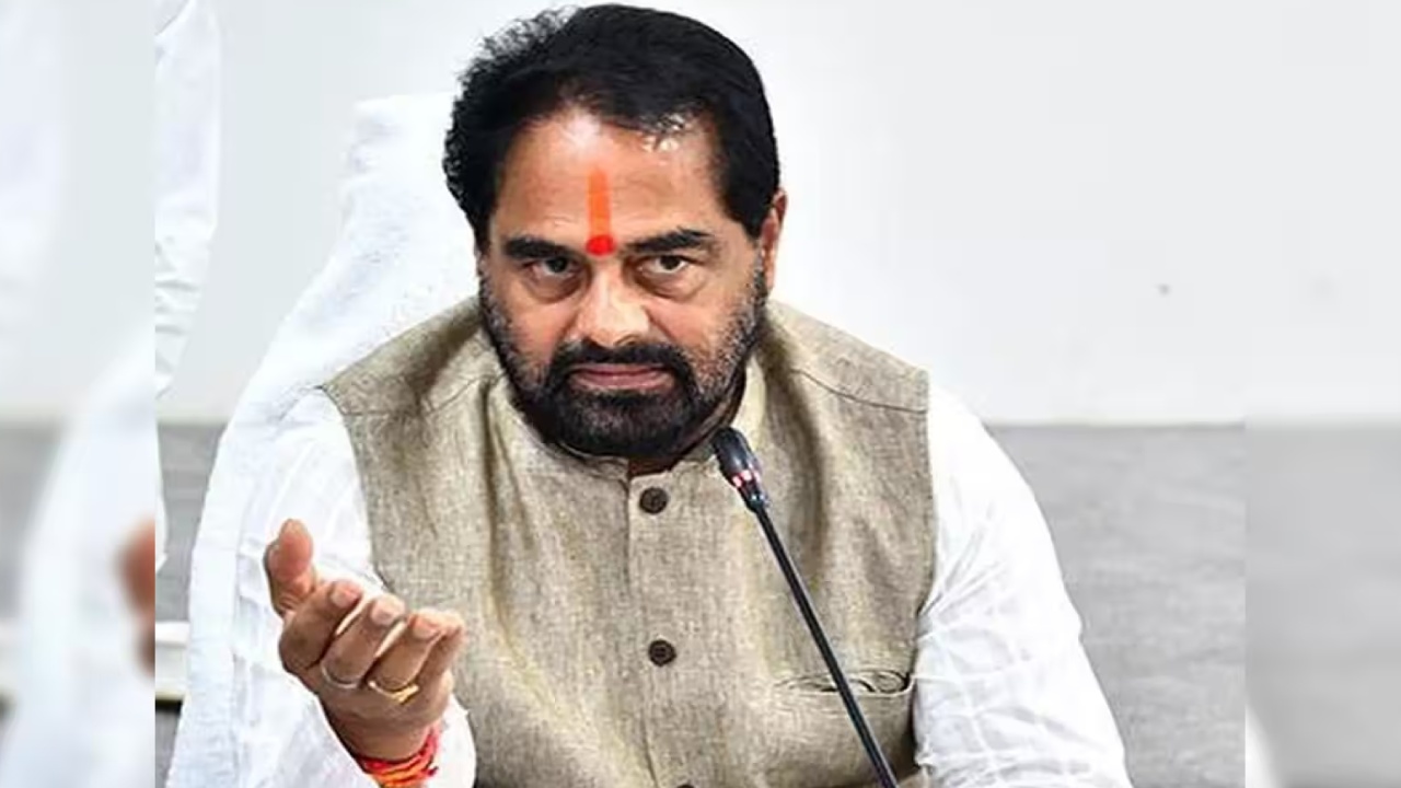 మాజీ స్పీకర్ తమ్మినేని సీతారాంపై ల్యాండ్ గ్రాబింగ్ కేసు నమోదు