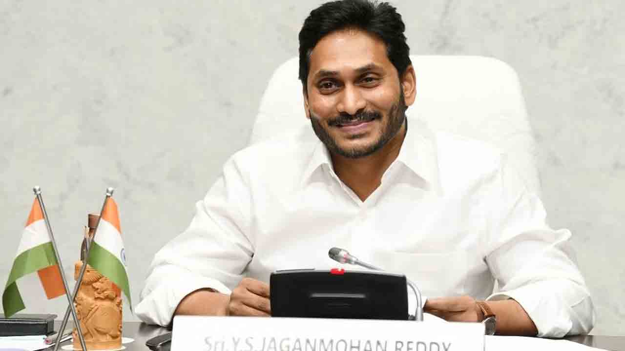 దిశ చట్టం రద్దు: చంద్రబాబు ప్రభుత్వంపై వైఎస్ జగన్ ఆగ్రహం