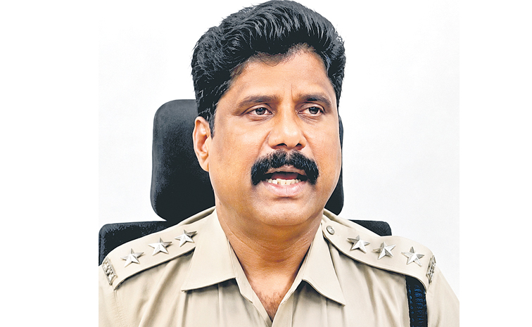 రూ. 200 కోట్ల ఆస్తులు: డీఎస్పీ భీమ్‌రెడ్డిపై ఏసీబీ కేసు