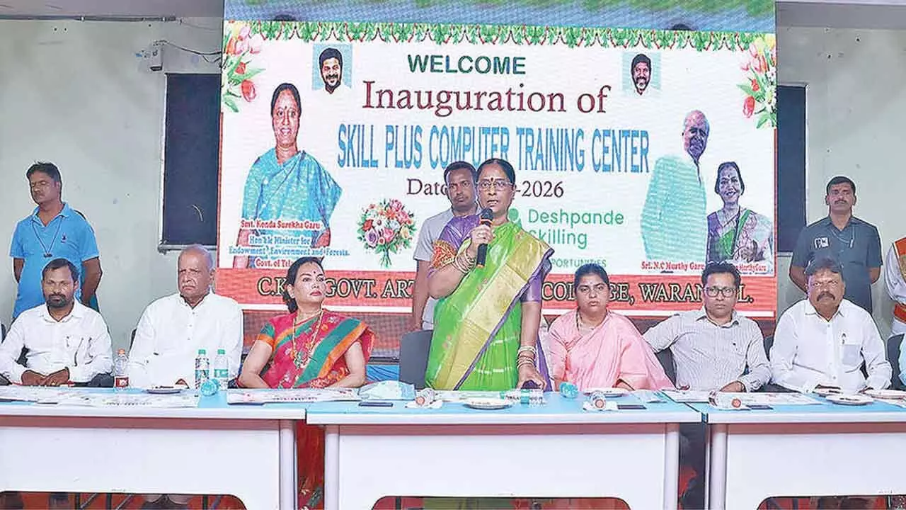 CKM కాలేజీకి 25 లక్షల రూపాయలు విరాళం: విద్యార్థుల నైపుణ్యాలు పెంచడం లక్ష్యం