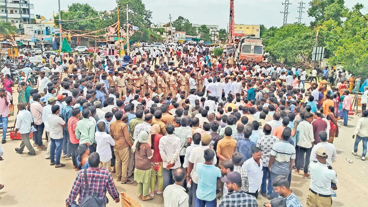 షాబాద్లో పోక్సో కేసు కోపంతో ఆరుగురి హత్య