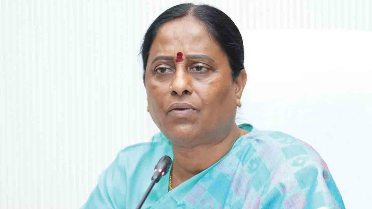 హరికృష్ణ భూదందాపై పోలీసుల విచారణ: కిరణ్ పాత్రపై నిఘా వర్గాల ఆరా