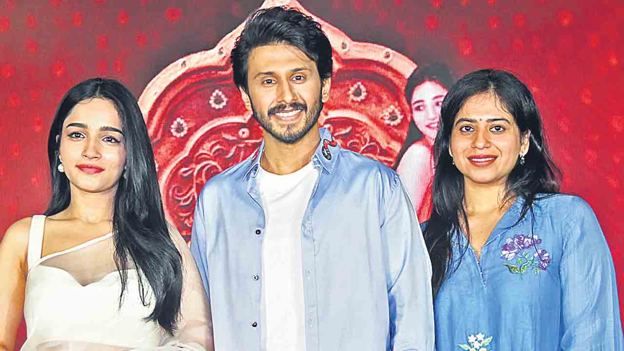 నేడు ప్రేక్షకుల ముందుకు 'రాజా ది రాజా': రుత్విక్, విశాఖ జంటగా