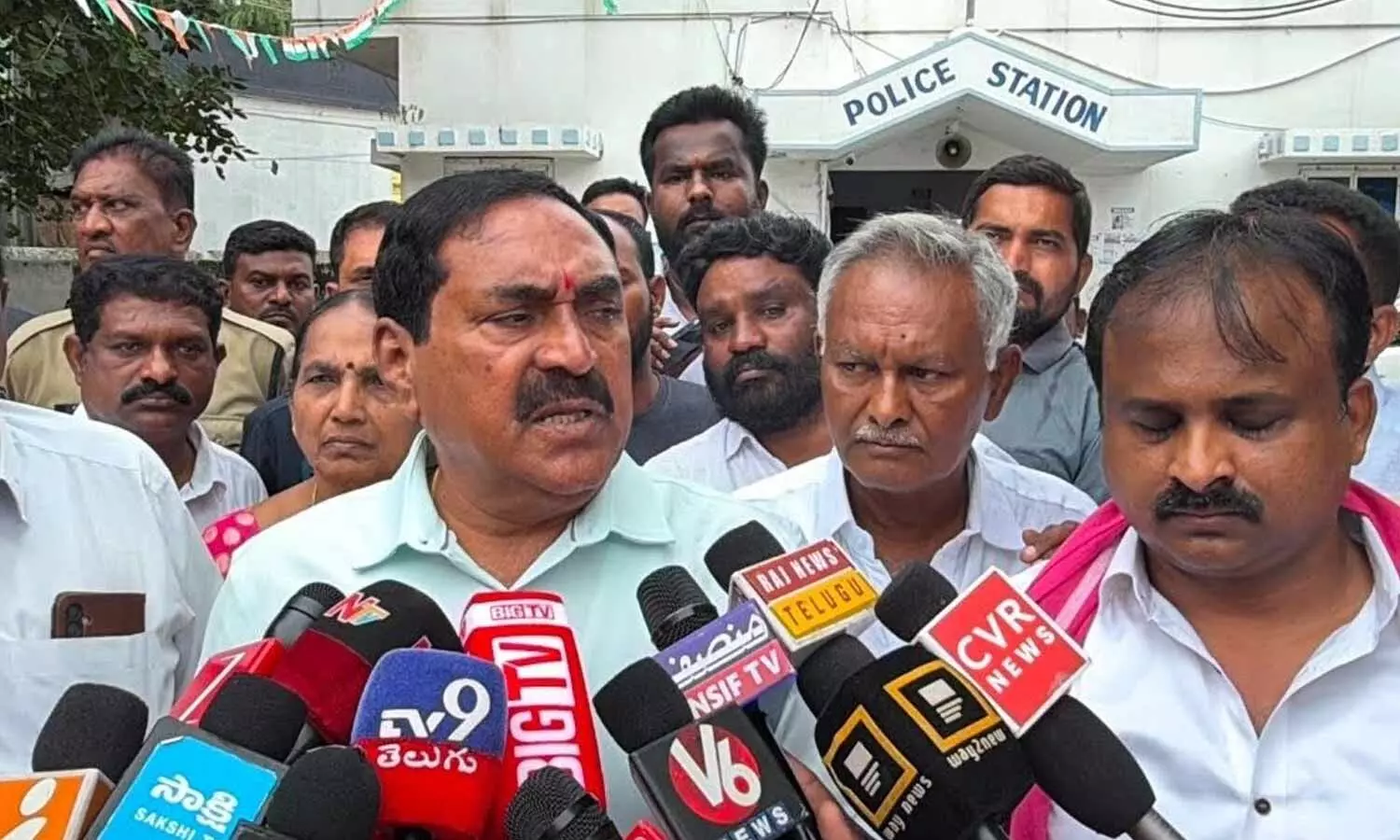 జంగాన్లో మాజీ మంత్రి ఎర్రబెల్లి దయాకర్ రావు అరెస్ట్