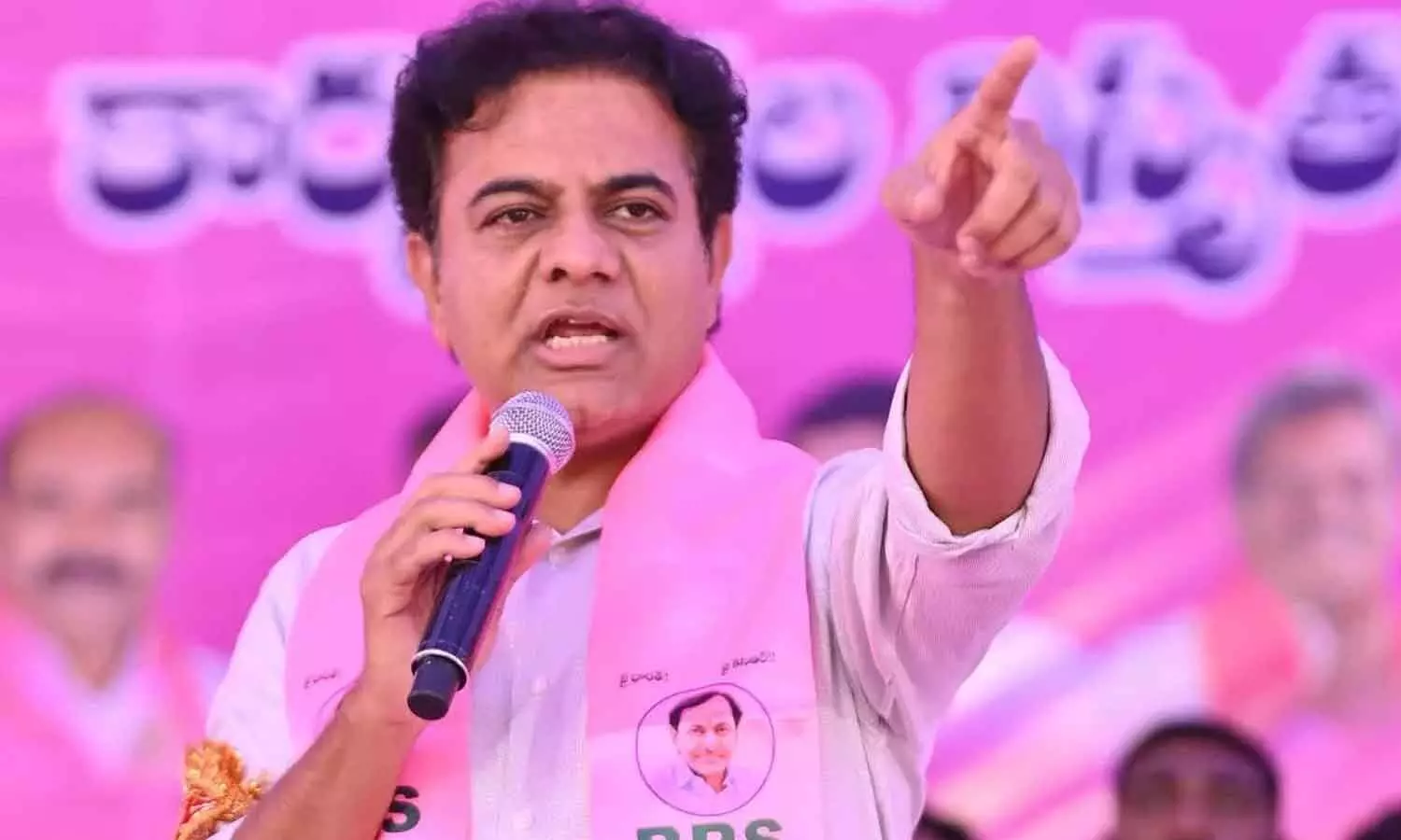కేంద్ర నిధుల నిలిపివేతకు కేటీఆర్ డిమాండ్