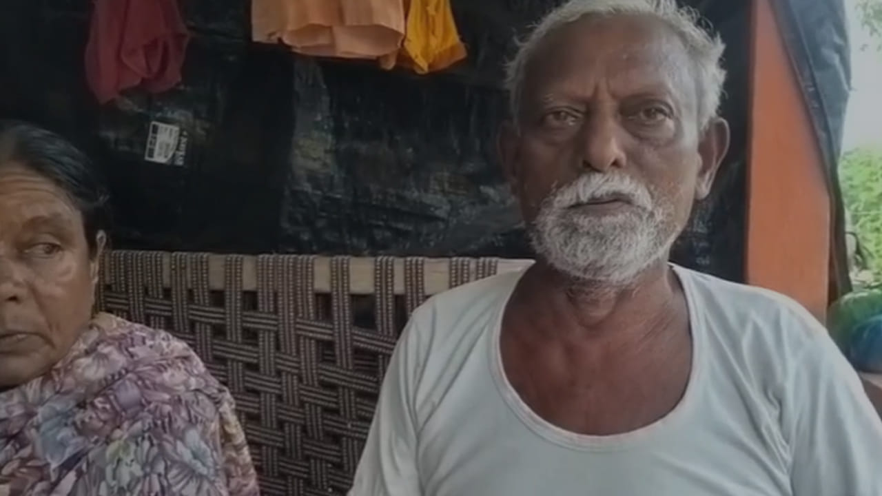 ఖమ్మం జిల్లాలో ఆధార్ అప్‌డేట్ పేరుతో వృద్ధుడి ఇంట్లో దొంగతనం