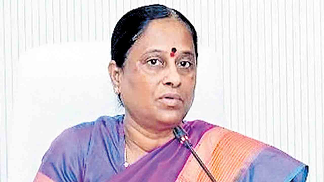 Konda Surekha | కొండా బర్తరఫ్ ఉండదు.. మంత్రి సురేఖపై చర్యలకు కాంగ్రెస్ అధిష్ఠానం ససేమిరా!