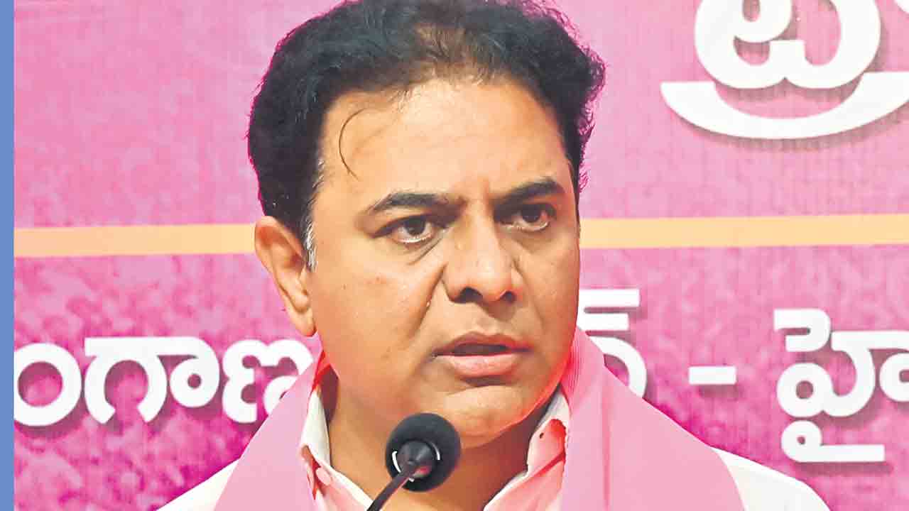 KTR | రాహుల్ తెలంగాణలో ధర్నా ఎప్పుడు.. ఢిల్లీలో ఒక నీతి.. ఇక్కడో నీతా?: కేటీఆర్