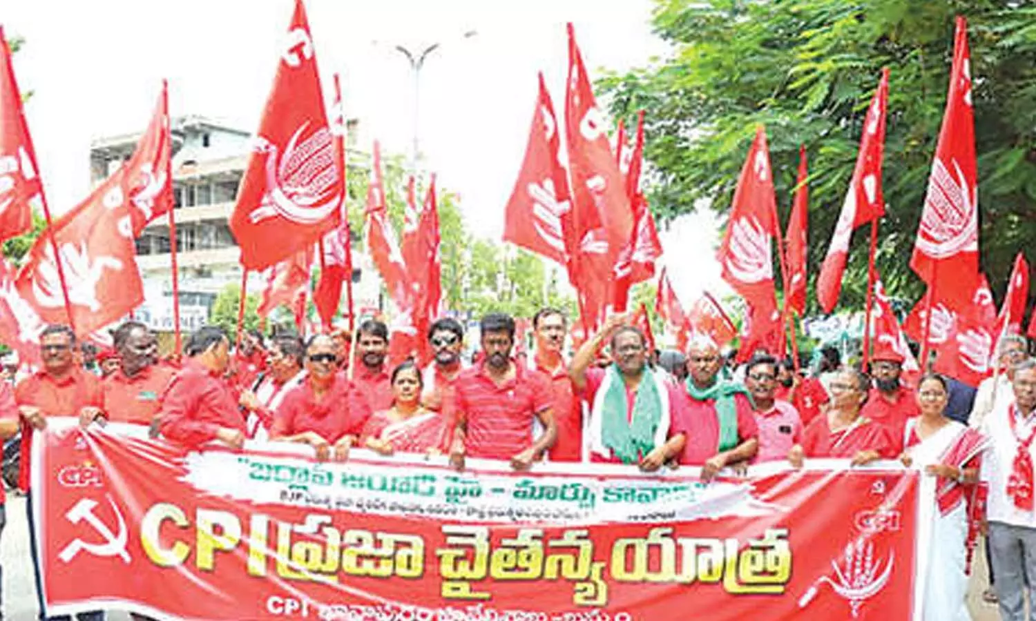 మోదీ, కాంగ్రెస్ ప్రభుత్వాలపై సీపీఐ నిరసన