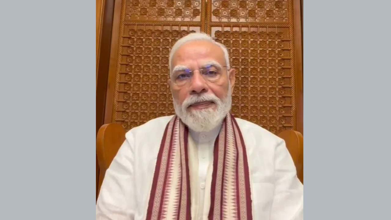 ప్రధాని మోడీ అర్ధరాత్రి వీడియో: యువతకు కృతజ్ఞతలు