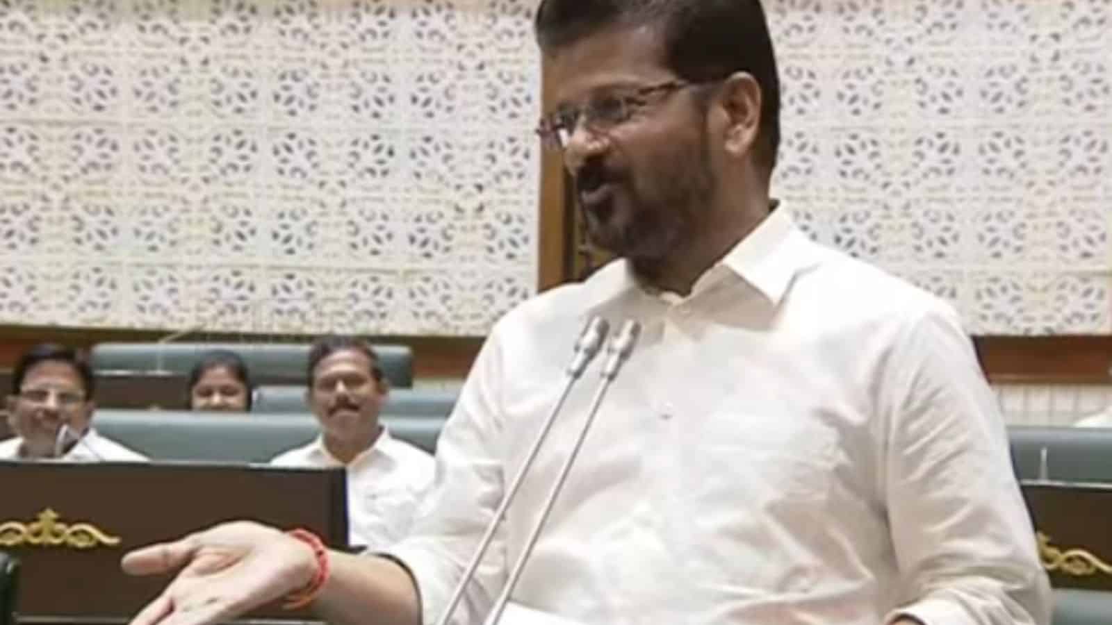 సీఎం రేవంత్ రెడ్డి ఓట్లపై బీఆర్ఎస్ ఫిర్యాదు: సీఈఓకు వినతి