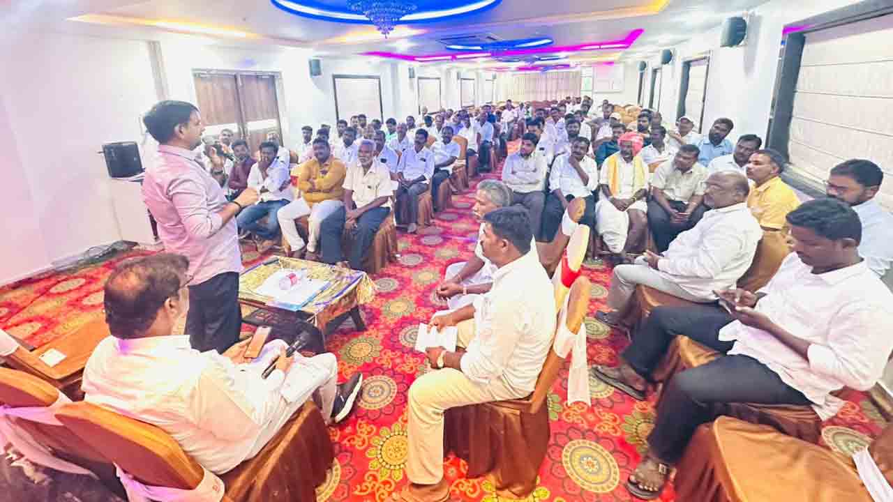 బిజినేపల్లి బీఎల్ఏలు: ఓటర్ల నమోదు తప్పనిసరి