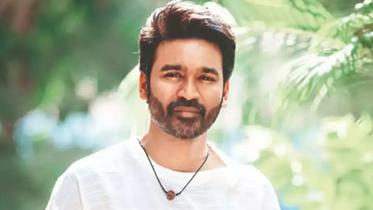 తన పాఠశాలకు కొత్త భవనాన్ని కానుకగా ఇచ్చిన ధనుష్
