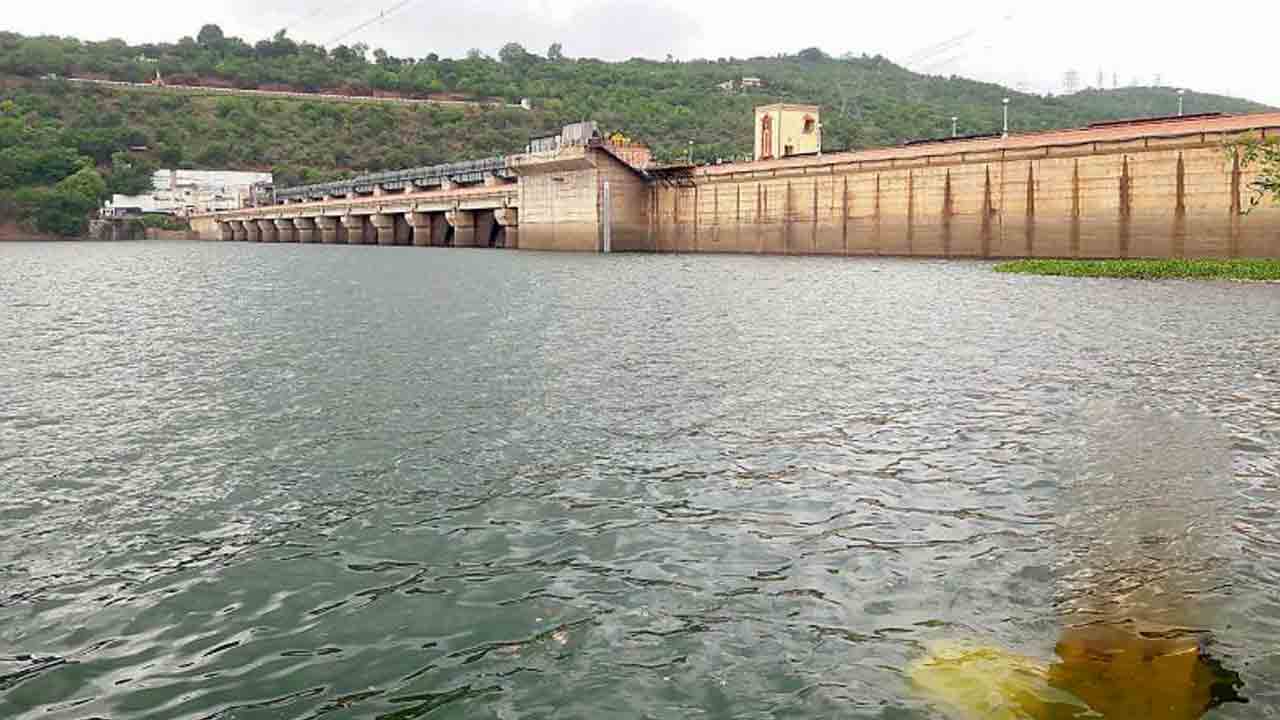 తెలంగాణ సాగునీటిపై ఆంక్షలు: తాగునీటికే ప్రాధాన్యత