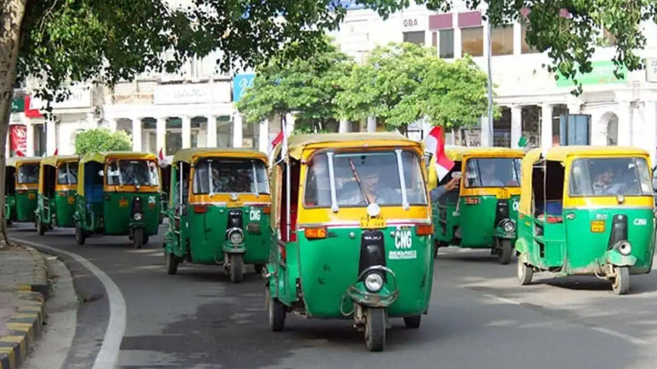 తెలంగాణలో ఆటో, క్యాబ్ సమ్మె విరమణ: యథావిధిగా రవాణా సేవలు