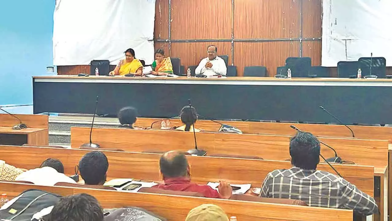 రంగారెడ్డి రైతులకు ప్రత్యేక క్యాంపులు