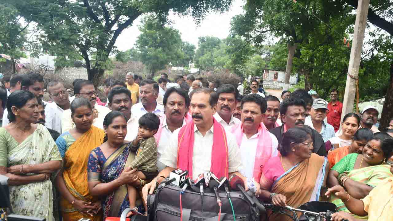 వైఎస్సార్ నగర్ భూమి కబ్జాకు యత్నం: దాస్యం వినయ్ భాస్కర్ ఆరోపణ